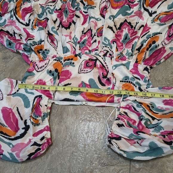 TCEC Medium Multicolor Abstract Baby Doll Square Neck Dress w/ Puff Sleeves - Picture 9 of 11